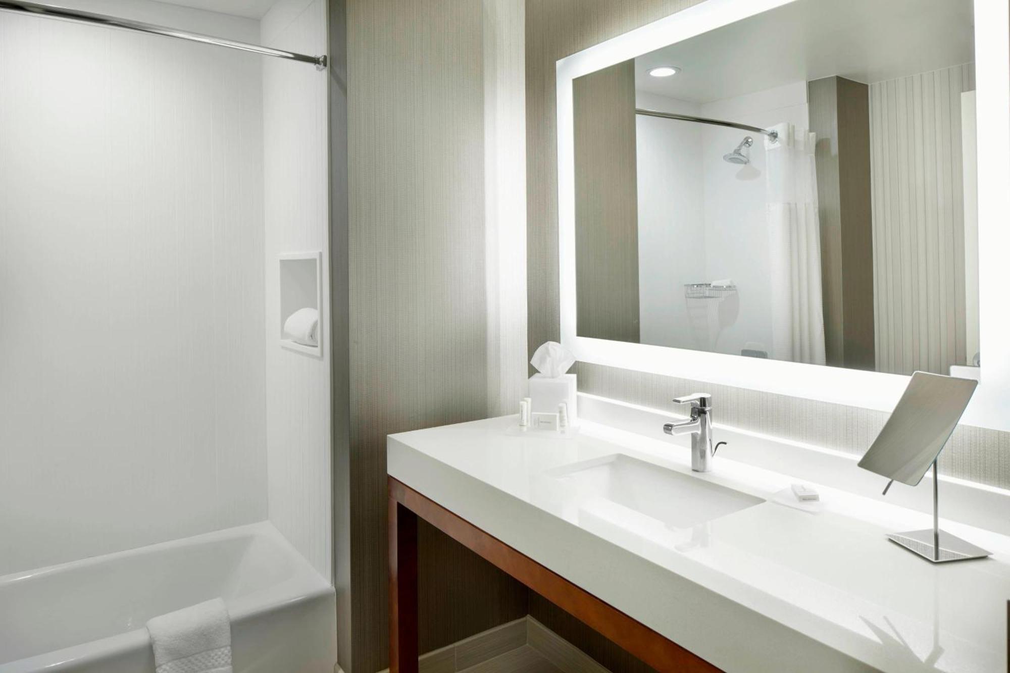 Courtyard By Marriott Houston Intercontinental Airport Hotell Eksteriør bilde