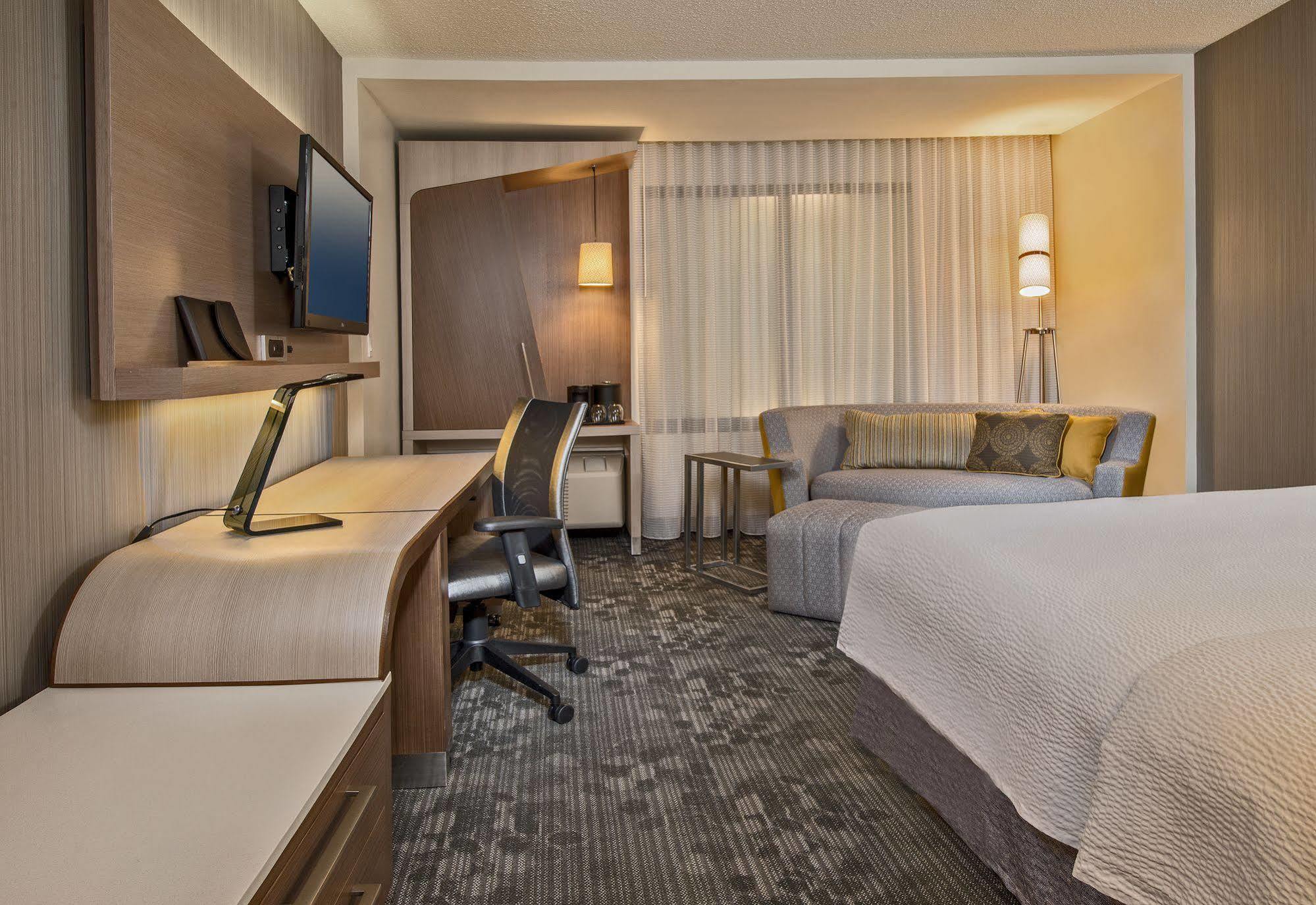 Courtyard By Marriott Houston Intercontinental Airport Hotell Eksteriør bilde